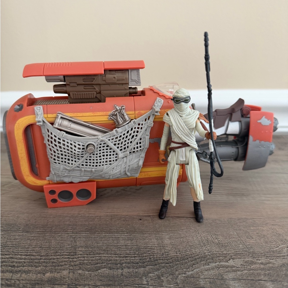 Disney Star Wars The Force Awakens Rey's Speeder Jakku